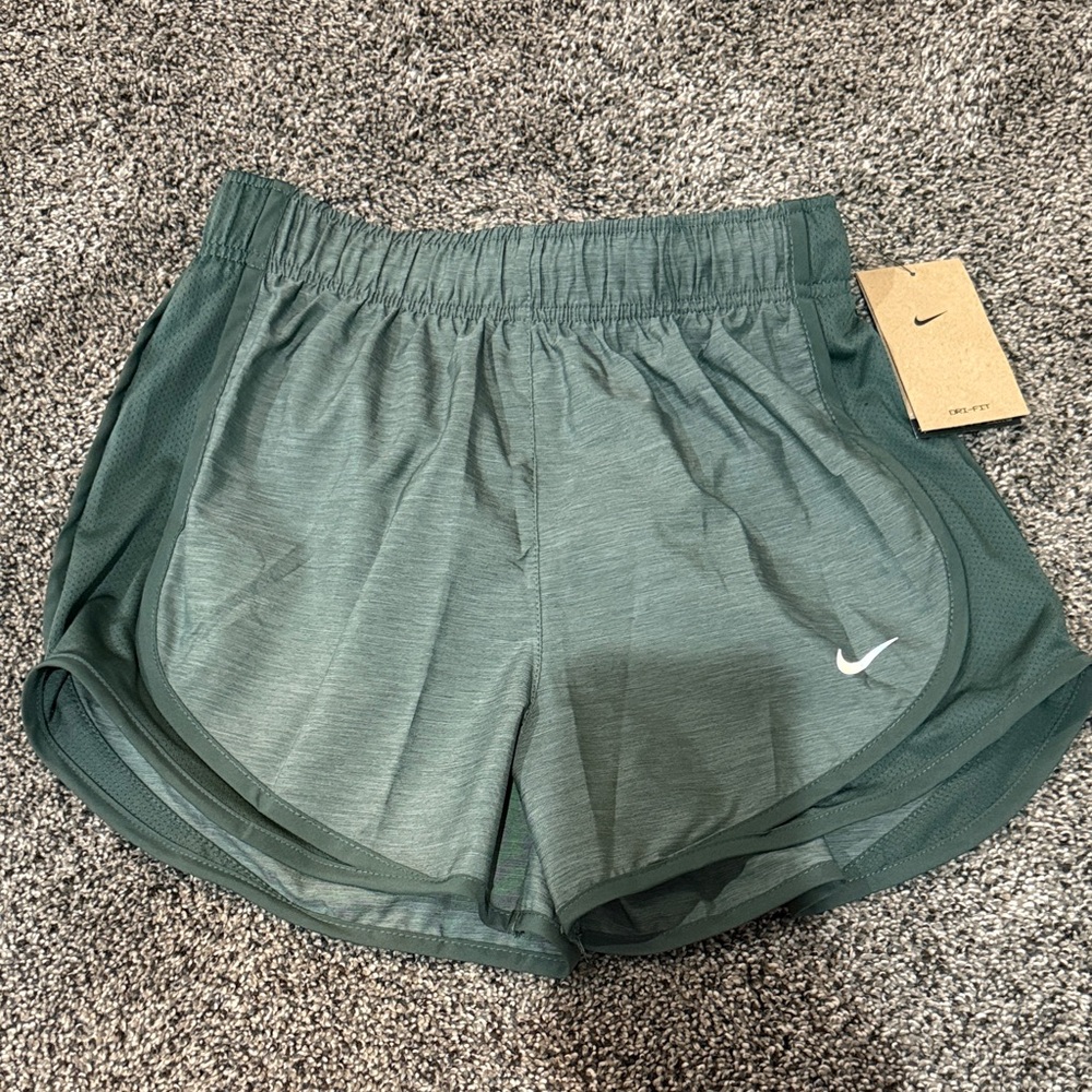 Nike Women's Athletic Shorts in darker Green. NWT